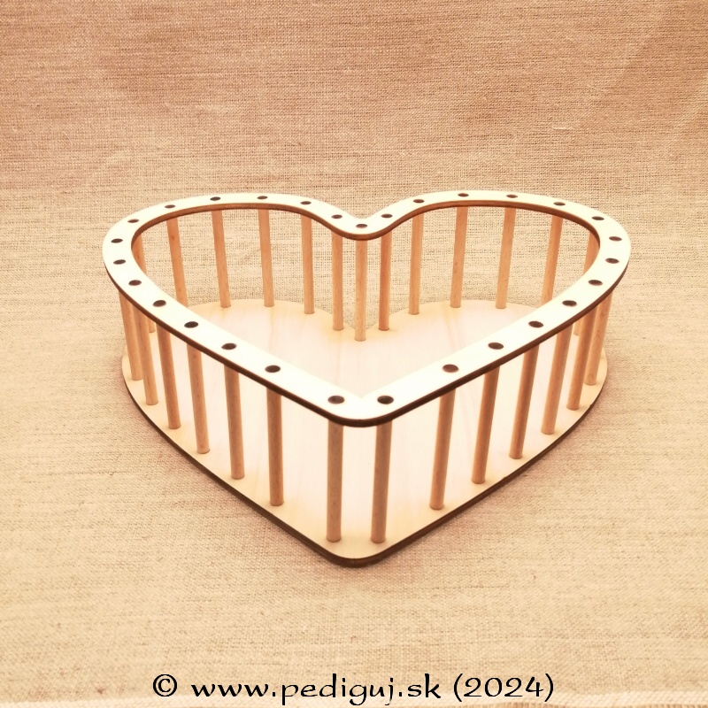 Srdce 26x23 cm konštrukcia - počet dierok 29